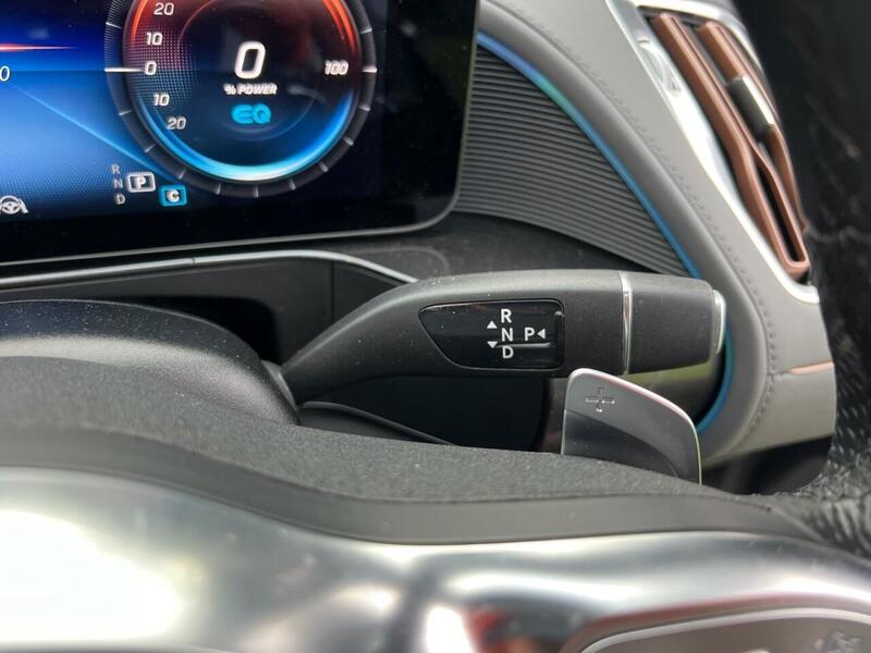 MERCEDES-BENZ EQC EQC EQC 400 80kWh AMG Line (Premium Plus) SUV 5dr Electric Auto 4MATIC (408 ps) - U10146