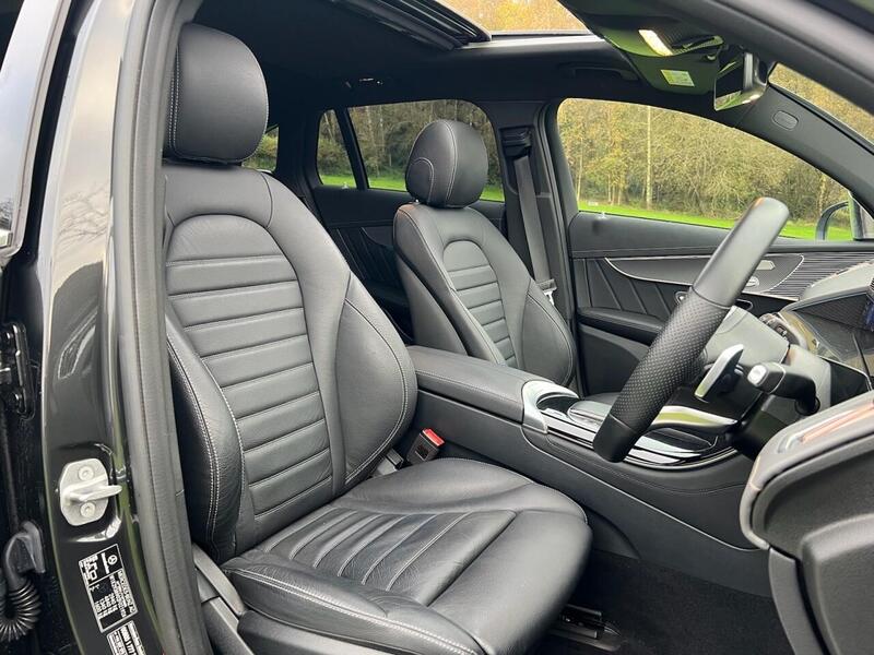 MERCEDES-BENZ EQC EQC EQC 400 80kWh AMG Line (Premium Plus) SUV 5dr Electric Auto 4MATIC (408 ps) - U10146