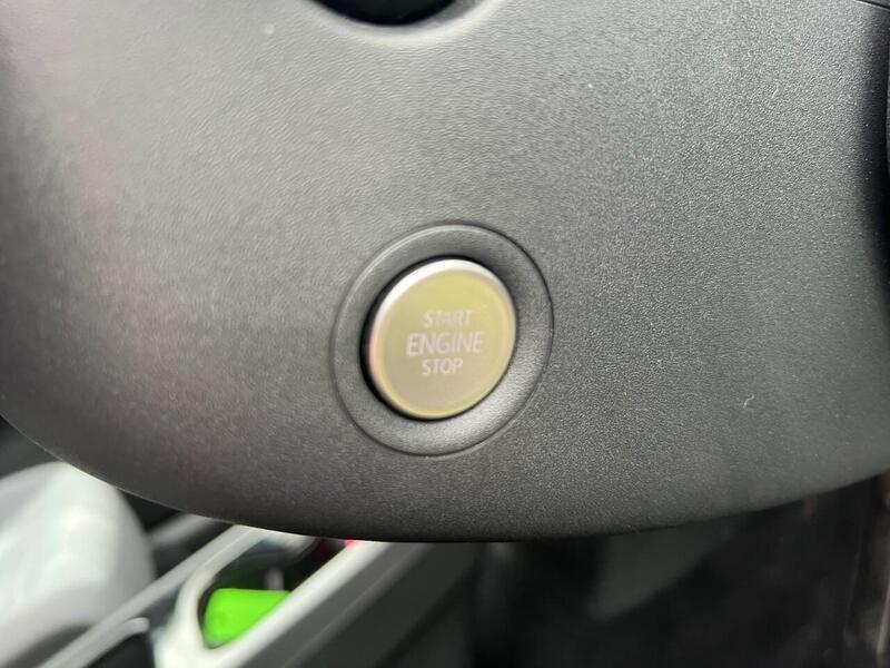 VOLKSWAGEN ID.3 ID.3 Pro 58kWh Life Hatchback 5dr Electric Auto (145 ps) 1 OWNER FROM NEW|PARK DISTANCE F/R - U10162