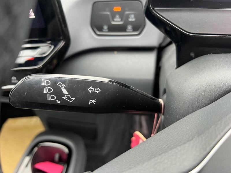 VOLKSWAGEN ID.3 ID.3 Pro 58kWh Life Hatchback 5dr Electric Auto (145 ps) 1 OWNER FROM NEW|PARK DISTANCE F/R - U10162