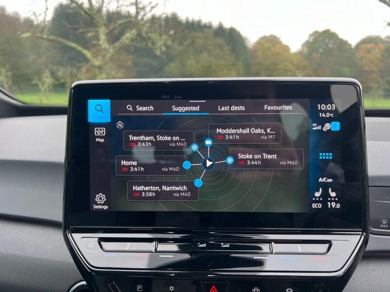 VOLKSWAGEN ID.3 ID.3 Pro 58kWh Life Hatchback 5dr Electric Auto (145 ps) 1 OWNER FROM NEW|PARK DISTANCE F/R - U10162