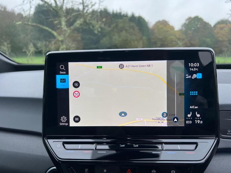 VOLKSWAGEN ID.3 ID.3 Pro 58kWh Life Hatchback 5dr Electric Auto (145 ps) 1 OWNER FROM NEW|PARK DISTANCE F/R - U10162