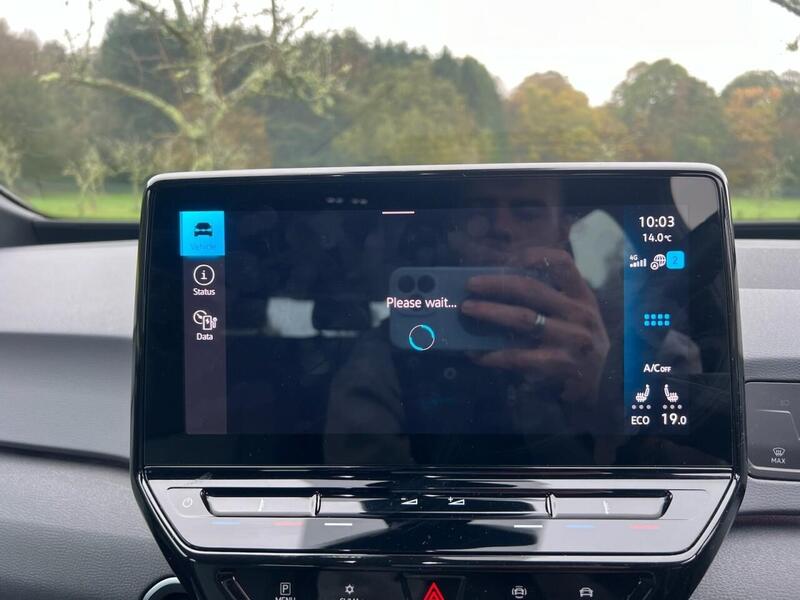 VOLKSWAGEN ID.3 ID.3 Pro 58kWh Life Hatchback 5dr Electric Auto (145 ps) 1 OWNER FROM NEW|PARK DISTANCE F/R - U10162