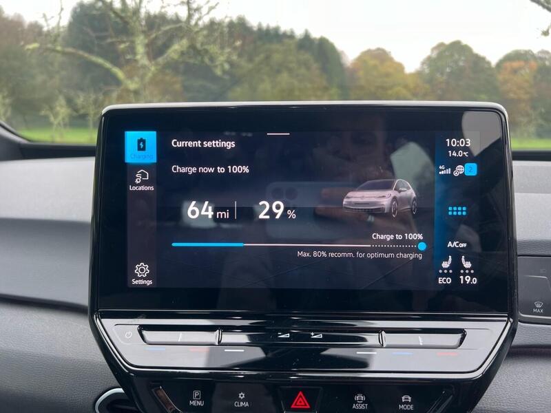 VOLKSWAGEN ID.3 ID.3 Pro 58kWh Life Hatchback 5dr Electric Auto (145 ps) 1 OWNER FROM NEW|PARK DISTANCE F/R - U10162