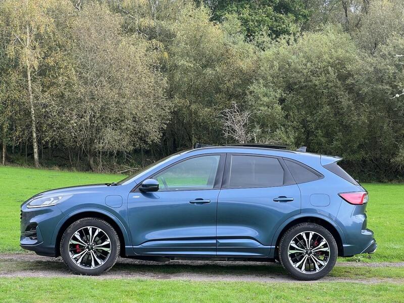 FORD KUGA KUGA 2.5 Duratec 14.4kWh ST-Line X Edition SUV 5dr Petrol Plug-in Hybrid CVT Euro 6 (s/s) (225 ps) 1 - U10163