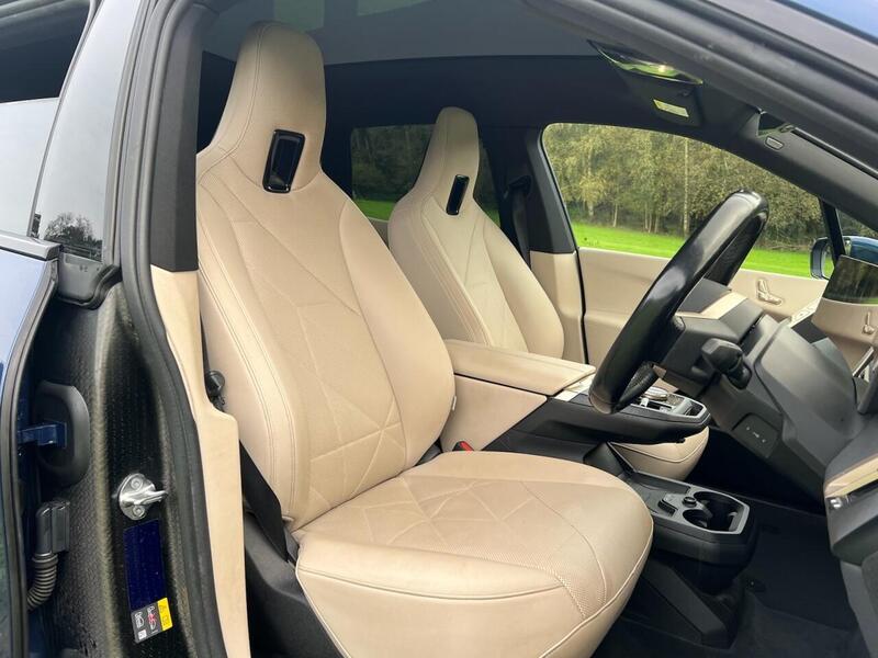 BMW IX IX 40 76.6kWh M Sport Edition SUV 5dr Electric Auto xDrive (326 ps) 1 OWNER FROM NEW|VAT QUALIFYING - U10165