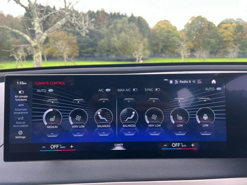 BMW IX IX 40 76.6kWh M Sport Edition SUV 5dr Electric Auto xDrive (326 ps) 1 OWNER FROM NEW|VAT QUALIFYING - U10165