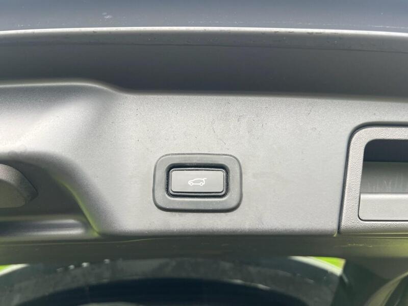 LAND ROVER RANGE ROVER EVOQUE RANGE ROVER EVOQUE 2.0 D180 R-Dynamic HSE SUV 5dr Diesel Auto 4WD Euro 6 (s/s) (180 ps) - U10170