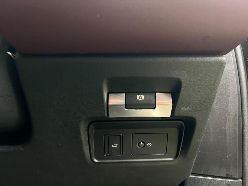 LAND ROVER RANGE ROVER EVOQUE RANGE ROVER EVOQUE 2.0 D180 R-Dynamic HSE SUV 5dr Diesel Auto 4WD Euro 6 (s/s) (180 ps) - U10170