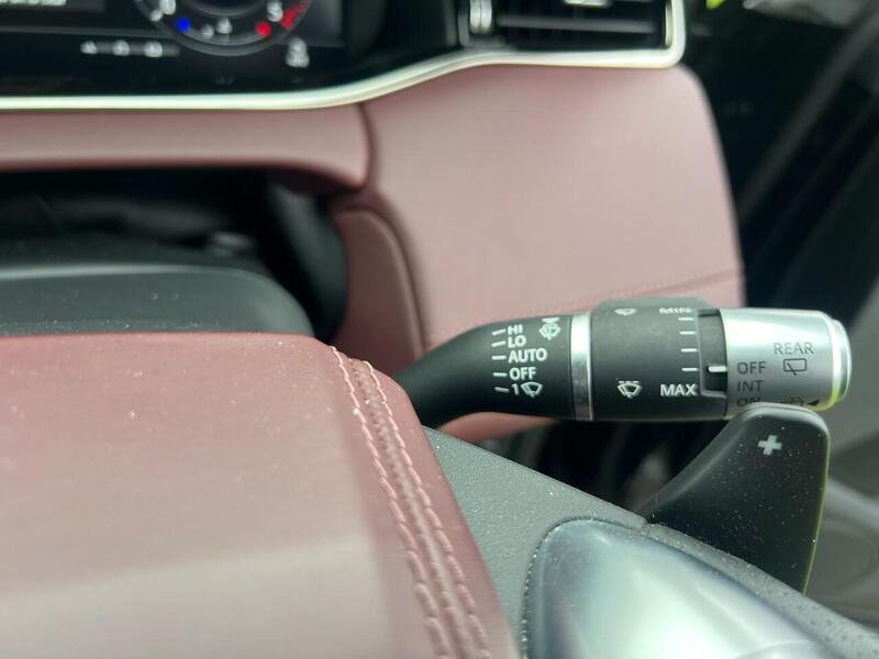 LAND ROVER RANGE ROVER EVOQUE RANGE ROVER EVOQUE 2.0 D180 R-Dynamic HSE SUV 5dr Diesel Auto 4WD Euro 6 (s/s) (180 ps) - U10170