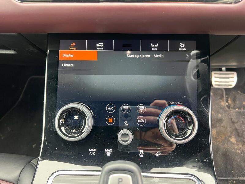 LAND ROVER RANGE ROVER EVOQUE RANGE ROVER EVOQUE 2.0 D180 R-Dynamic HSE SUV 5dr Diesel Auto 4WD Euro 6 (s/s) (180 ps) - U10170