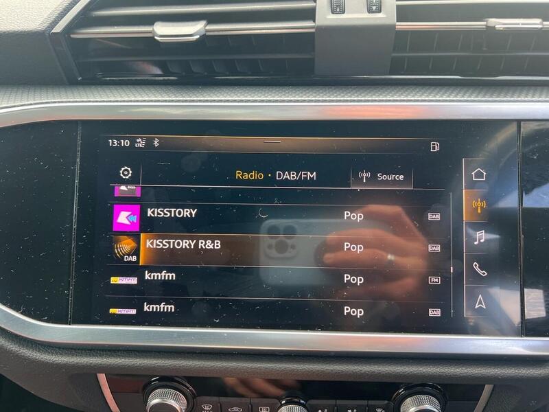 AUDI Q3 1.5 TFSI CoD 35 S line SUV 5dr Petrol S Tronic Euro 6 (s/s) (150 ps) - U10171