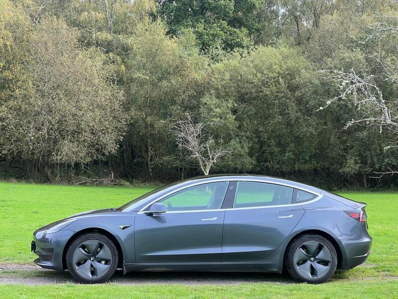 TESLA Model 3 Model 3 Standard Range Plus Saloon 4dr Electric Auto RWD (241 bhp) 1 OWNER FROM - U10174