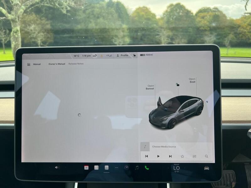 TESLA Model 3 Model 3 Standard Range Plus Saloon 4dr Electric Auto RWD (241 bhp) 1 OWNER FROM - U10174