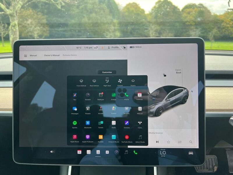 TESLA Model 3 Model 3 Standard Range Plus Saloon 4dr Electric Auto RWD (241 bhp) 1 OWNER FROM - U10174
