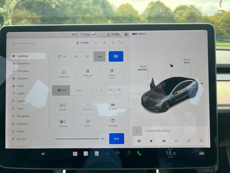 TESLA Model 3 Model 3 Standard Range Plus Saloon 4dr Electric Auto RWD (241 bhp) 1 OWNER FROM - U10174