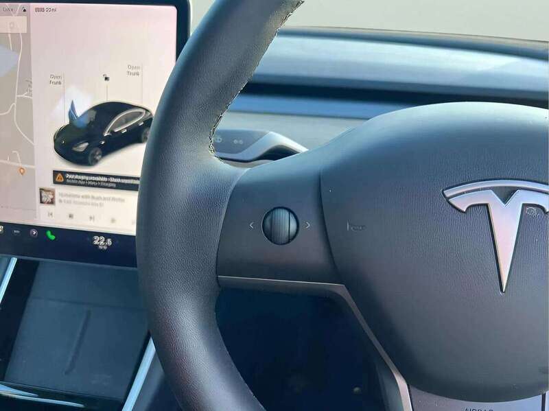 TESLA Model 3 Model 3 (Dual Motor) Long Range Saloon 4dr Electric Auto 4WDE (346 ps) 1 OWNER FROM - U10175