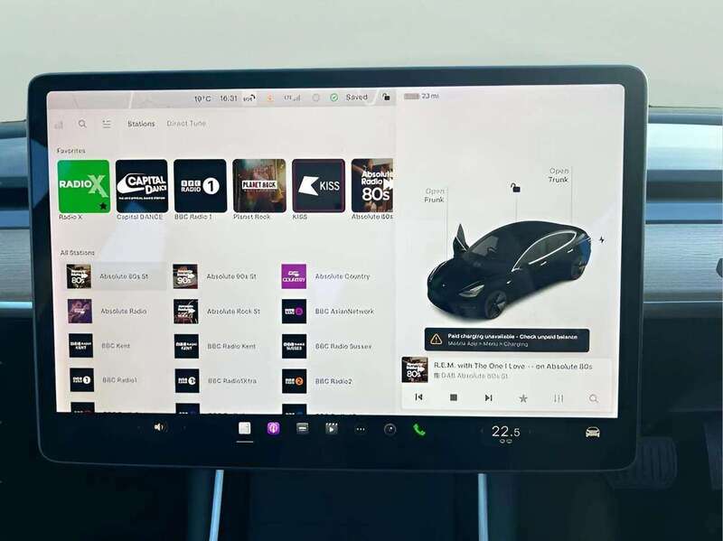 TESLA Model 3 Model 3 (Dual Motor) Long Range Saloon 4dr Electric Auto 4WDE (346 ps) 1 OWNER FROM - U10175