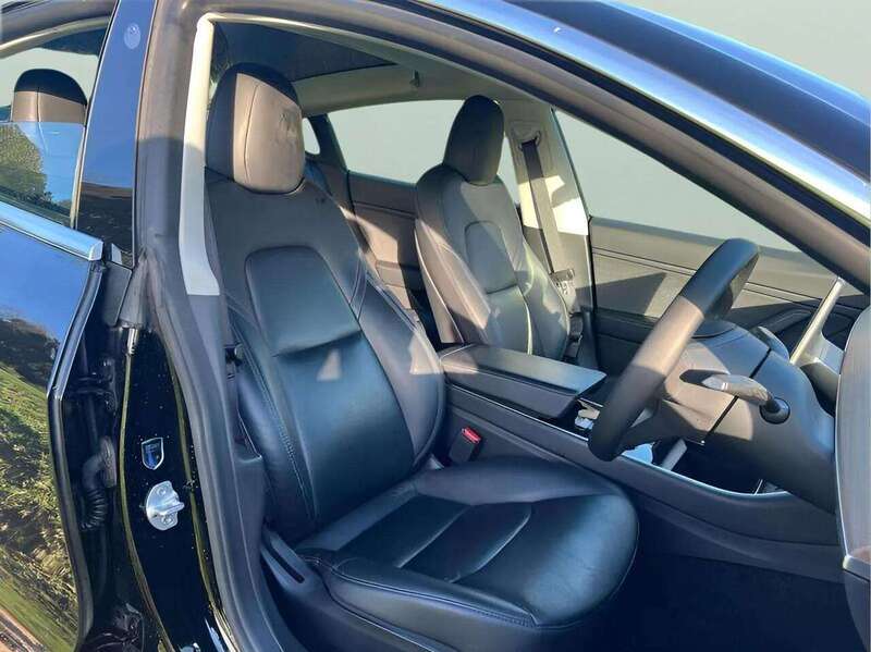 TESLA Model 3 Model 3 (Dual Motor) Long Range Saloon 4dr Electric Auto 4WDE (346 ps) 1 OWNER FROM - U10175