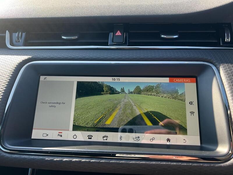 LAND ROVER RANGE ROVER EVOQUE RANGE ROVER EVOQUE 2.0 D150 R-Dynamic SUV 5dr Diesel Manual FWD Euro 6 (s/s) (150 ps) FULL SERVICE - U10183