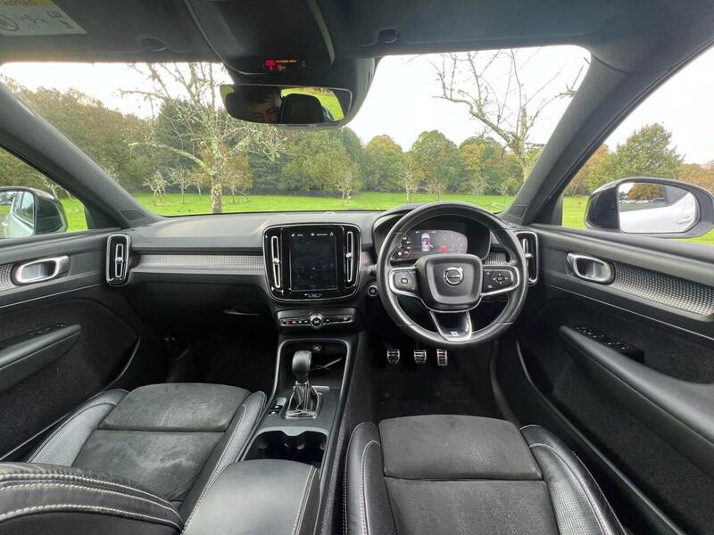 VOLVO XC40 XC40 2.0 D3 R-Design SUV 5dr Diesel Manual Euro 6 (s/s) (150 ps) 1 OWNER FROM NEW|PARK DISTANCE SUV - U10185