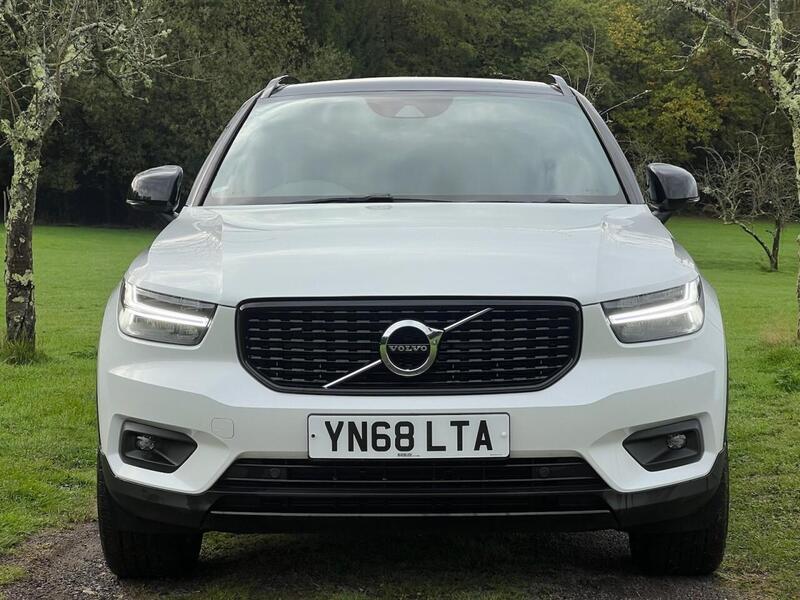 VOLVO XC40 XC40 2.0 D3 R-Design SUV 5dr Diesel Manual Euro 6 (s/s) (150 ps) 1 OWNER FROM NEW|PARK DISTANCE SUV - U10185