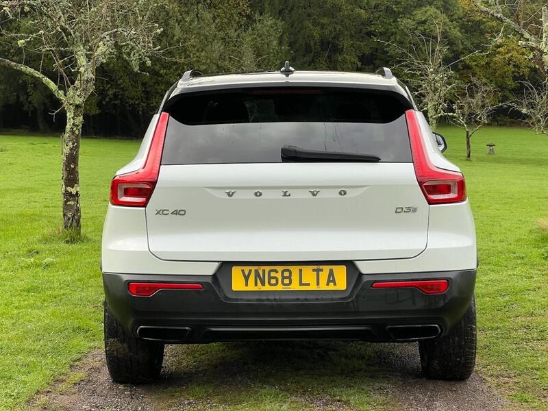 VOLVO XC40 XC40 2.0 D3 R-Design SUV 5dr Diesel Manual Euro 6 (s/s) (150 ps) 1 OWNER FROM NEW|PARK DISTANCE SUV - U10185