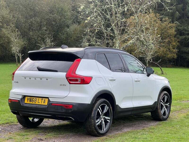 VOLVO XC40 XC40 2.0 D3 R-Design SUV 5dr Diesel Manual Euro 6 (s/s) (150 ps) 1 OWNER FROM NEW|PARK DISTANCE SUV - U10185