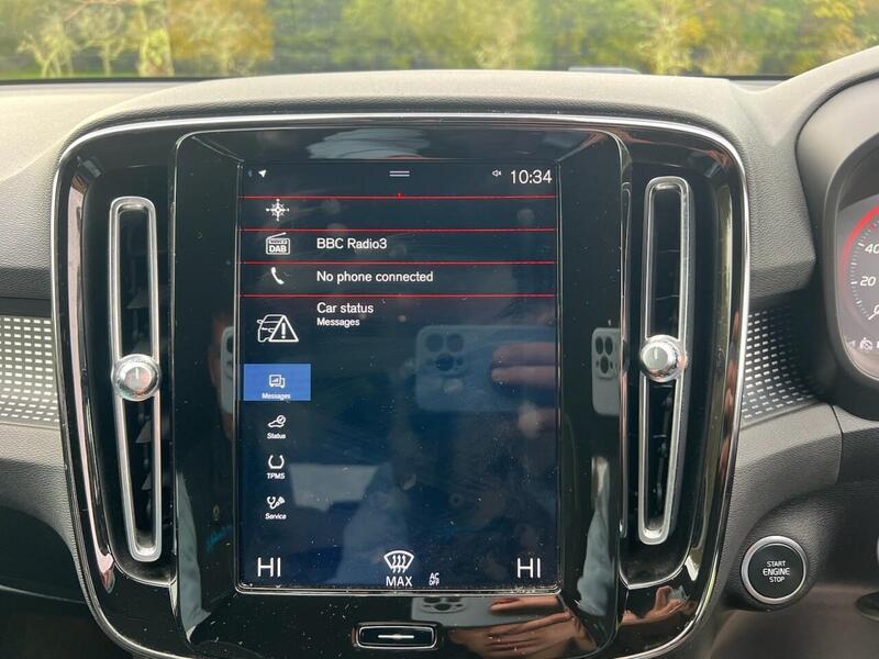 VOLVO XC40 XC40 2.0 D3 R-Design SUV 5dr Diesel Manual Euro 6 (s/s) (150 ps) 1 OWNER FROM NEW|PARK DISTANCE SUV - U10185