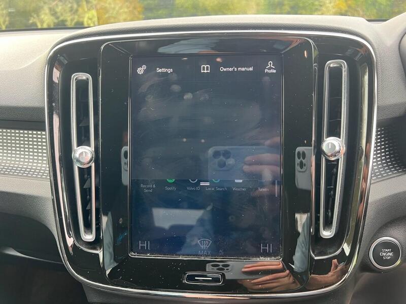 VOLVO XC40 XC40 2.0 D3 R-Design SUV 5dr Diesel Manual Euro 6 (s/s) (150 ps) 1 OWNER FROM NEW|PARK DISTANCE SUV - U10185