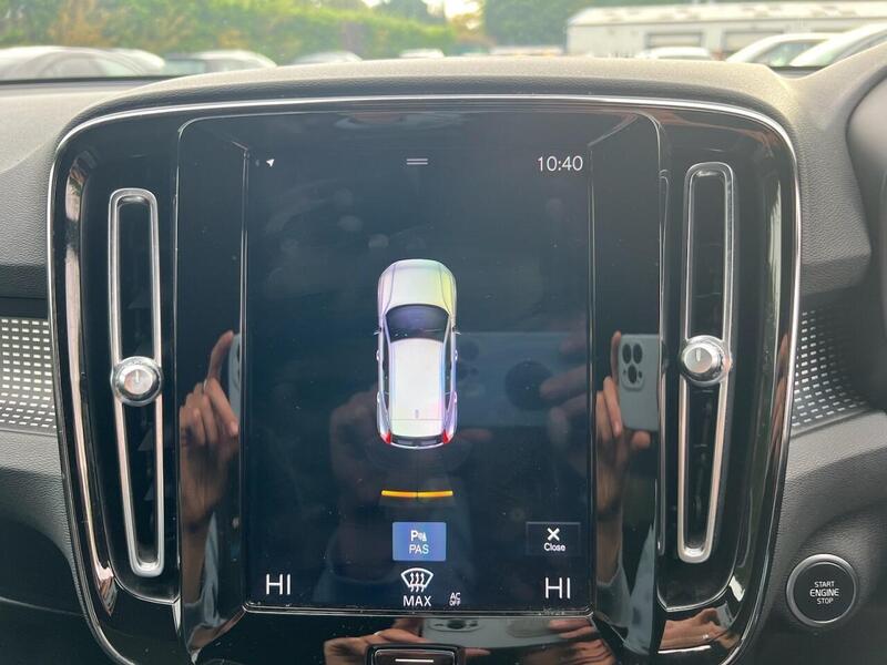 VOLVO XC40 XC40 2.0 D3 R-Design SUV 5dr Diesel Manual Euro 6 (s/s) (150 ps) 1 OWNER FROM NEW|PARK DISTANCE SUV - U10185