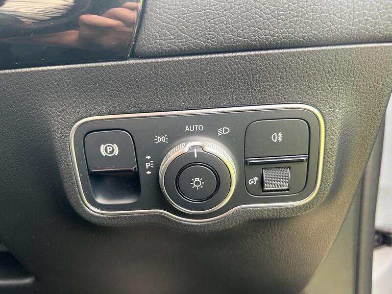 MERCEDES-BENZ EQA EQA EQA 250 66.5kWh AMG Line SUV 5dr Electric Auto (190 ps) 1 OWNER FROM NEW|R/CAM|PRIVACY SUV - U10189