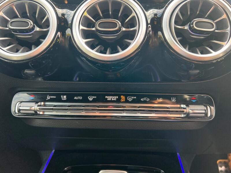 MERCEDES-BENZ EQA EQA EQA 250 66.5kWh AMG Line SUV 5dr Electric Auto (190 ps) 1 OWNER FROM NEW|R/CAM|PRIVACY SUV - U10189