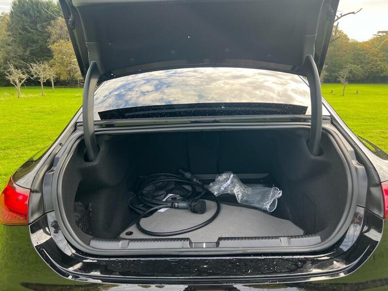 MERCEDES-BENZ EQE EQE EQE 350+ 91kWh AMG Line (Premium) Saloon 4dr Electric Auto (292 ps) 1 OWNER FROM NEW|FULL MERC - U10193