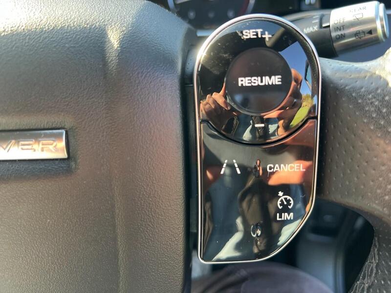 LAND ROVER RANGE ROVER EVOQUE RANGE ROVER EVOQUE 2.0 D150 R-Dynamic SUV 5dr Diesel Manual FWD Euro 6 (s/s) (150 ps) 1 FORMER - U10198