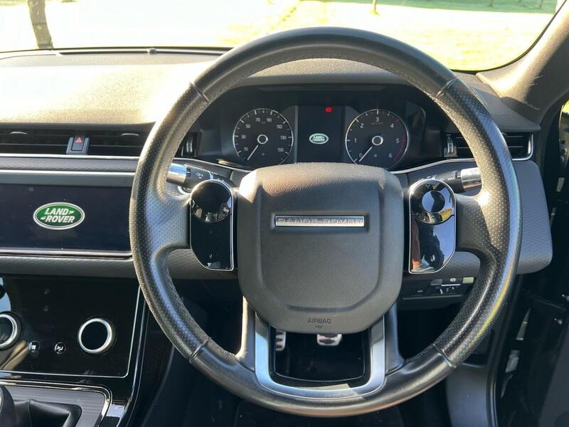 LAND ROVER RANGE ROVER EVOQUE RANGE ROVER EVOQUE 2.0 D150 R-Dynamic SUV 5dr Diesel Manual FWD Euro 6 (s/s) (150 ps) 1 FORMER - U10198