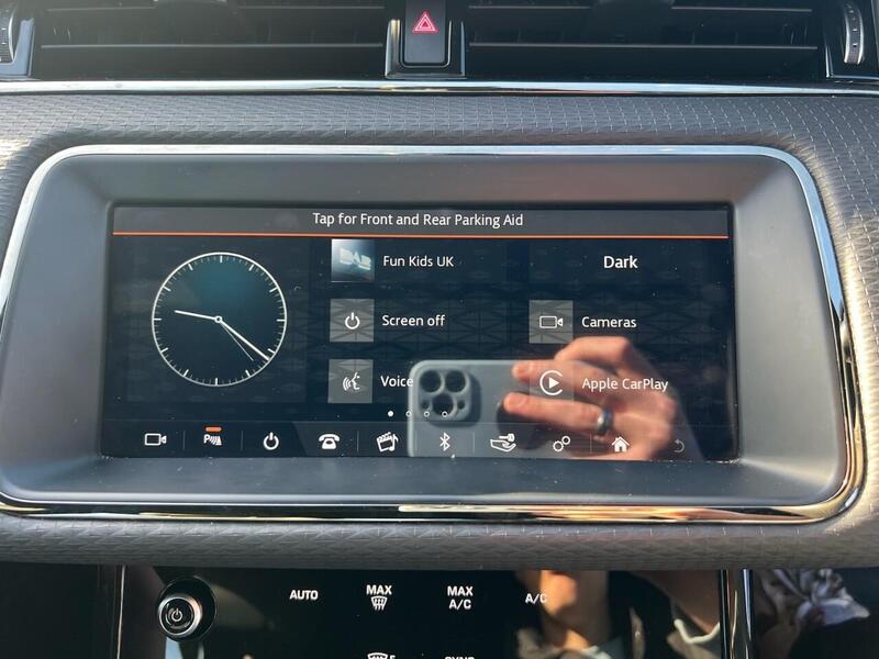 LAND ROVER RANGE ROVER EVOQUE RANGE ROVER EVOQUE 2.0 D150 R-Dynamic SUV 5dr Diesel Manual FWD Euro 6 (s/s) (150 ps) 1 FORMER - U10198