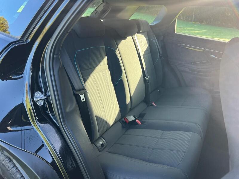 LAND ROVER RANGE ROVER EVOQUE RANGE ROVER EVOQUE 2.0 D150 R-Dynamic SUV 5dr Diesel Manual FWD Euro 6 (s/s) (150 ps) 1 FORMER - U10198