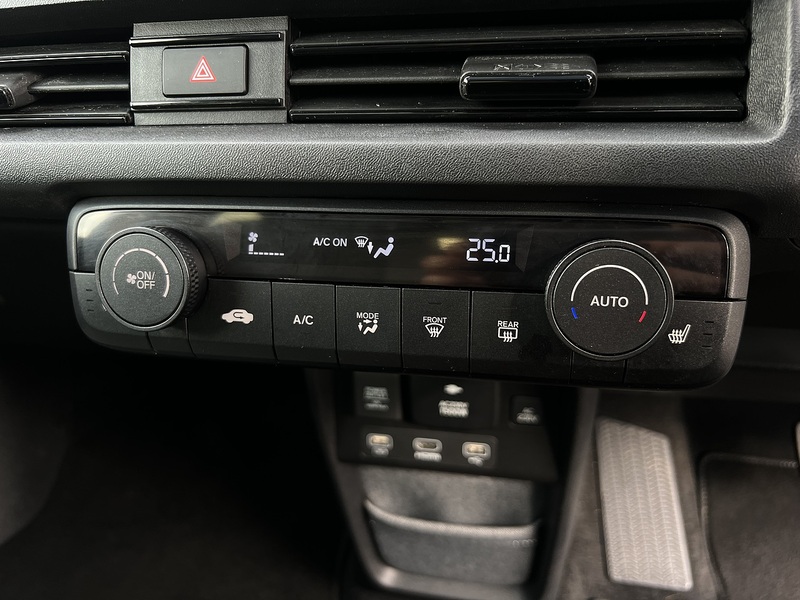HONDA HONDA E HONDA E 35.5kWh Advance Hatchback 5dr Electric Auto (17in Alloy) (154 ps) 1 FORMER - U10200