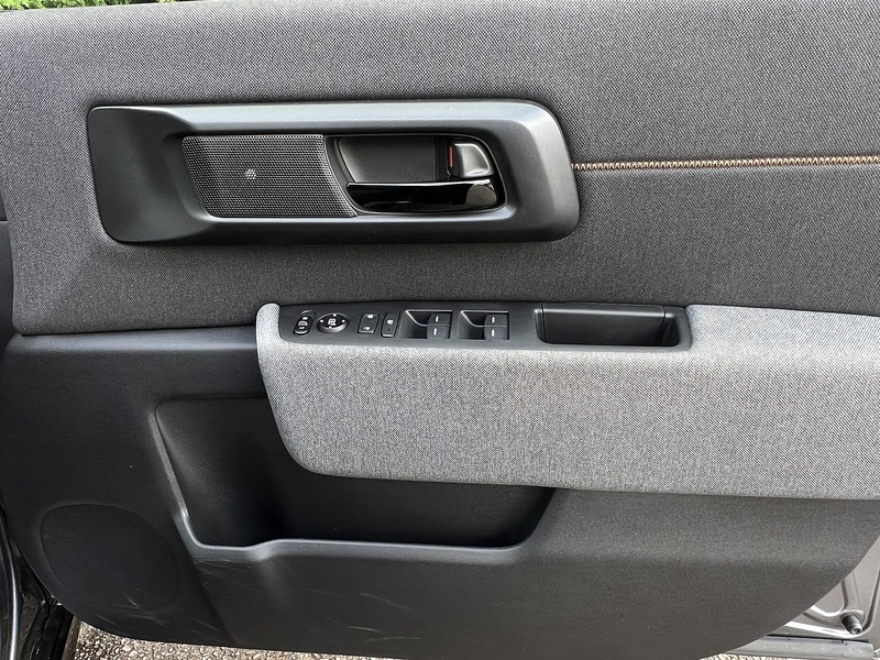 HONDA HONDA E HONDA E 35.5kWh Advance Hatchback 5dr Electric Auto (17in Alloy) (154 ps) 1 FORMER - U10200
