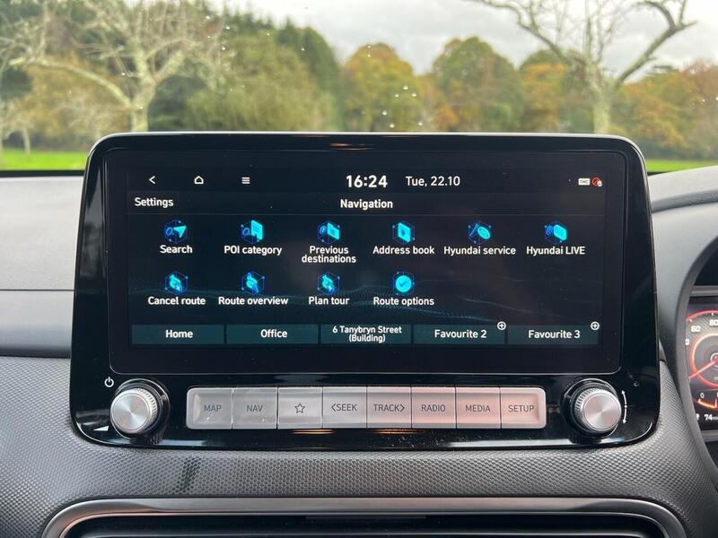 HYUNDAI KONA KONA 64kWh Premium SUV 5dr Electric Auto (10.5kW Charger) (204 ps) 1 OWNER FROM NEW|R/CAM|PRIVACY - U10205