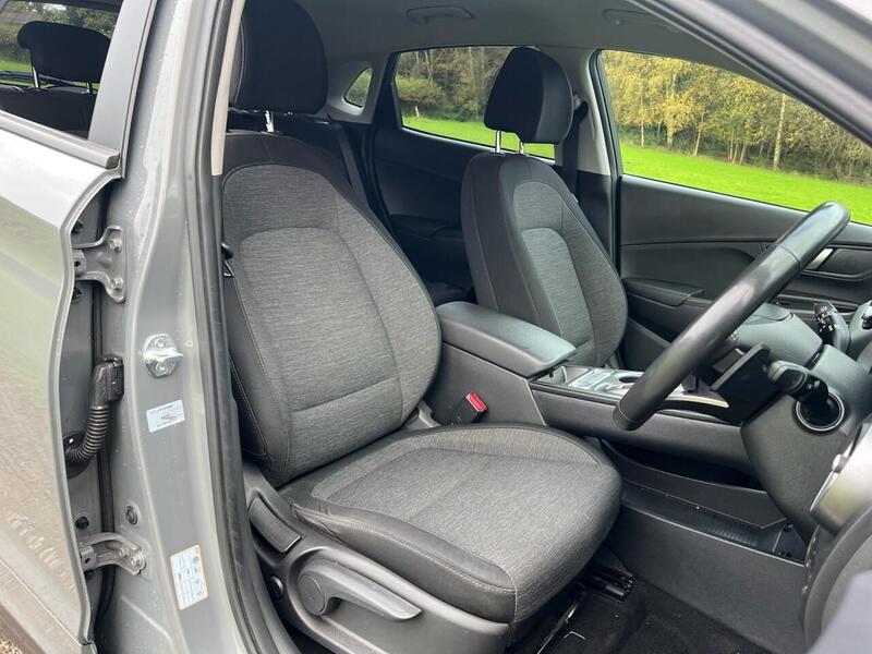 HYUNDAI KONA KONA 64kWh Premium SUV 5dr Electric Auto (10.5kW Charger) (204 ps) 1 OWNER FROM NEW|R/CAM|PRIVACY - U10205