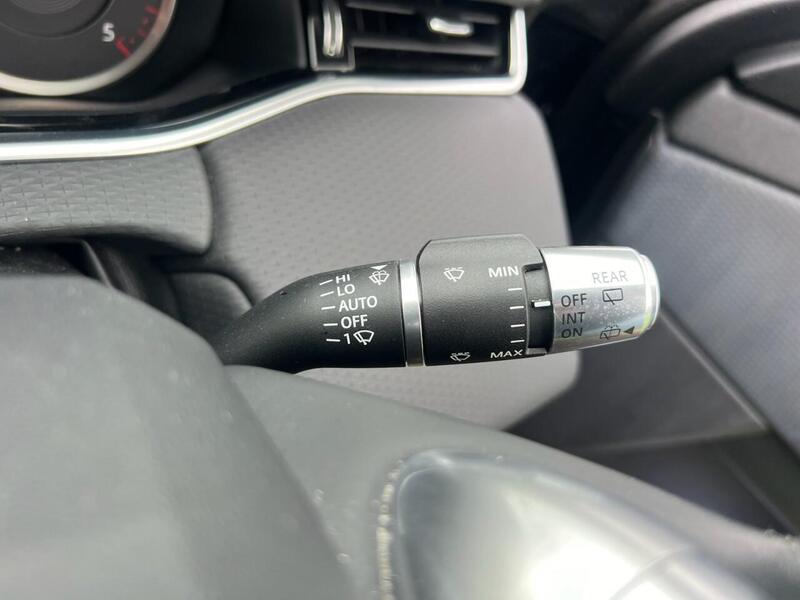 LAND ROVER RANGE ROVER EVOQUE RANGE ROVER EVOQUE 2.0 D150 SUV 5dr Diesel Manual FWD Euro 6 (s/s) (150 ps) - U10211