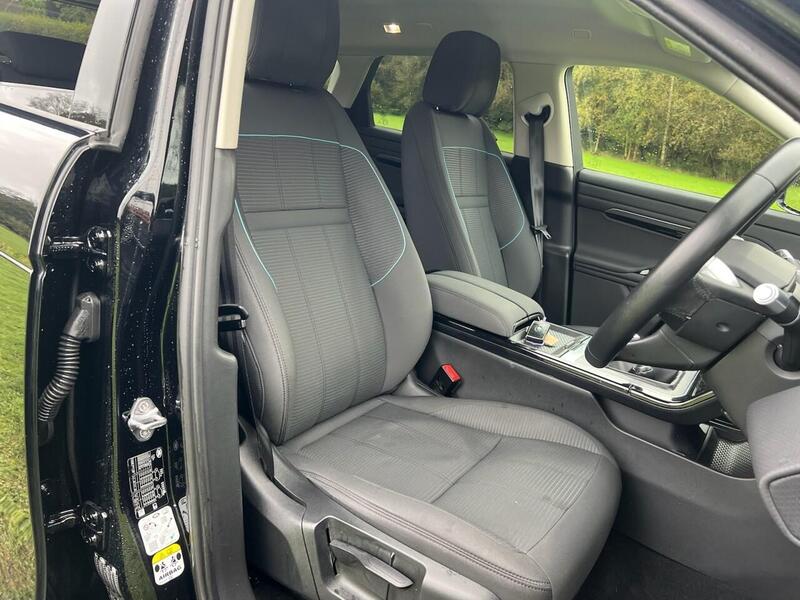 LAND ROVER RANGE ROVER EVOQUE RANGE ROVER EVOQUE 2.0 D150 SUV 5dr Diesel Manual FWD Euro 6 (s/s) (150 ps) - U10211