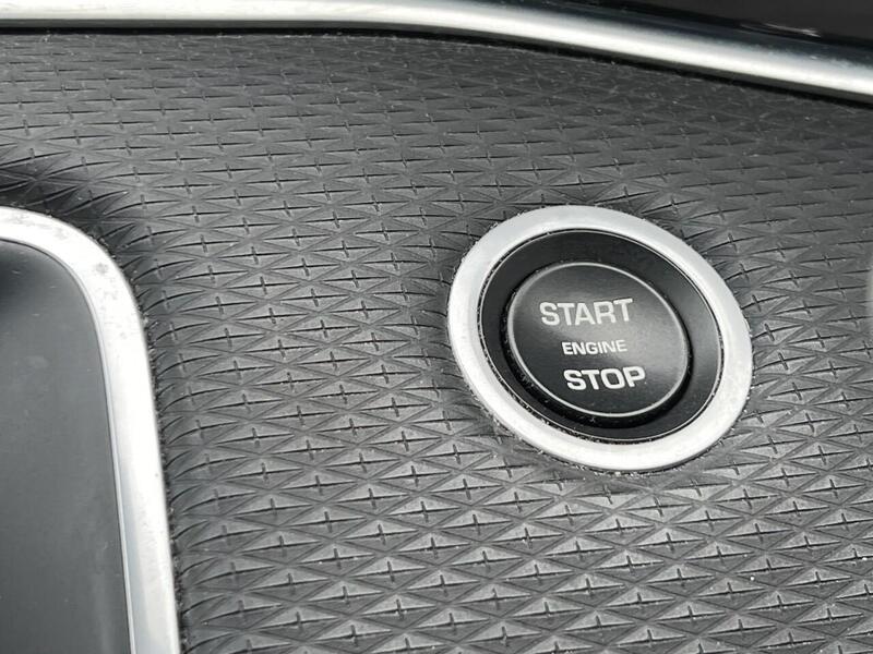 LAND ROVER RANGE ROVER EVOQUE RANGE ROVER EVOQUE 2.0 D150 SUV 5dr Diesel Manual FWD Euro 6 (s/s) (150 ps) - U10212