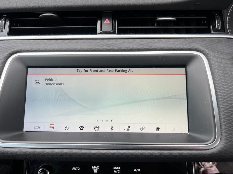 LAND ROVER RANGE ROVER EVOQUE RANGE ROVER EVOQUE 2.0 D150 SUV 5dr Diesel Manual FWD Euro 6 (s/s) (150 ps) - U10212