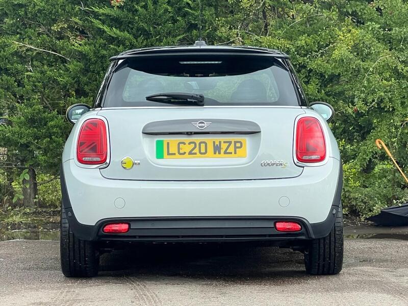 MINI HATCH COOPER HATCH COOPER COOPER S LEVEL 3 3d 181 BHP 1 OWNER FROM NEW|FULL MINI HISTORY - U10221