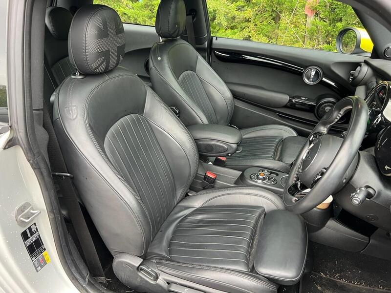 MINI HATCH COOPER HATCH COOPER COOPER S LEVEL 3 3d 181 BHP 1 OWNER FROM NEW|FULL MINI HISTORY - U10221
