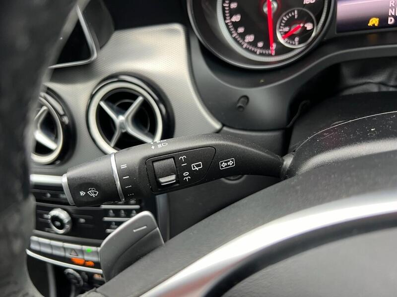 MERCEDES-BENZ CLA CLA 2.1 CLA 200 D WHITEART 5d 134 BHP Estate Automatic Diesel - U10224