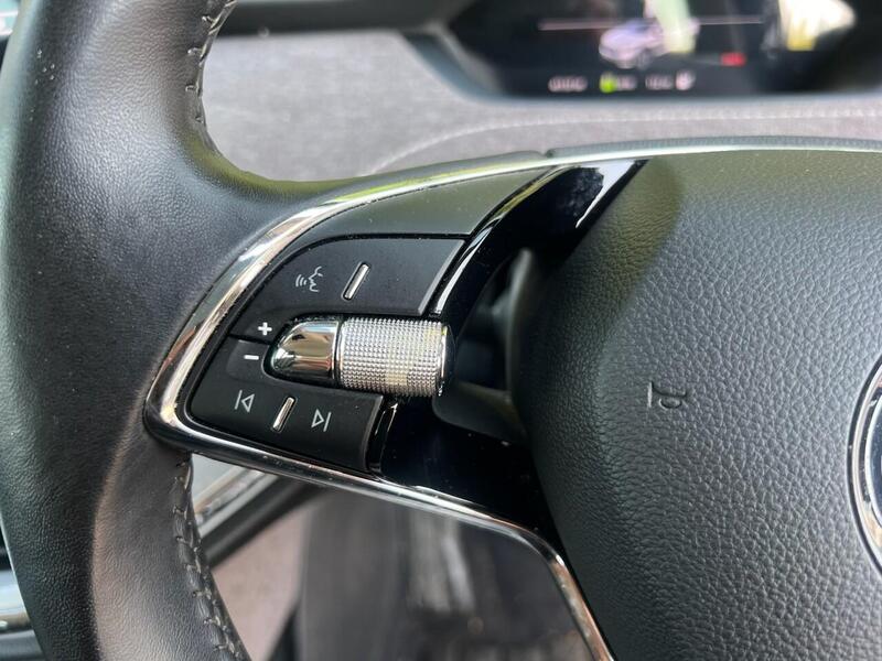 SKODA ENYAQ IV ENYAQ IV 60 NAV LODGE 5d 177 BHP 1 OWNER FROM NEW|FULL SKODA HISTORY - U10226